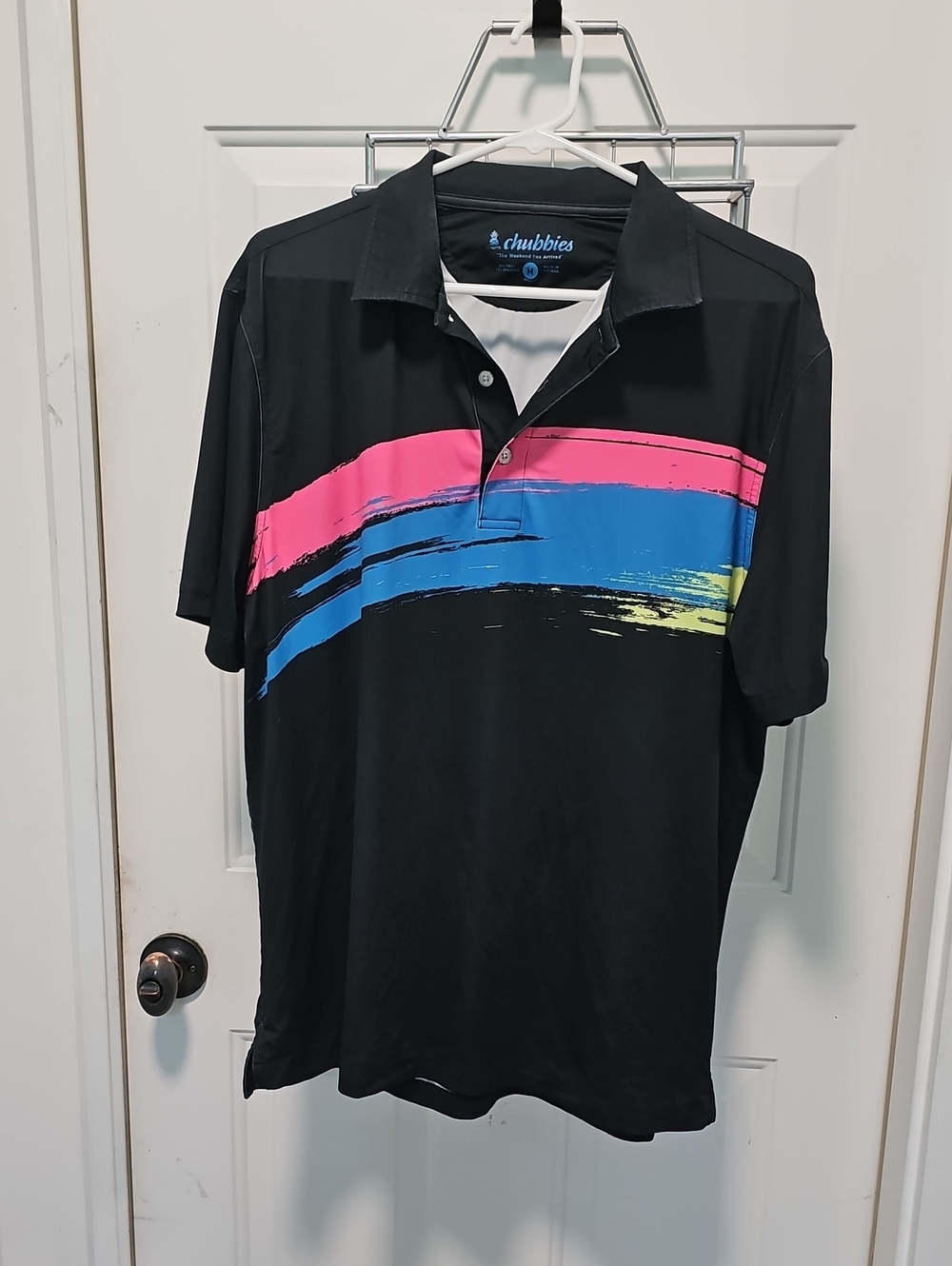 Chubbies Men’s M Black Polo with Pink & Blue Brush-Stripe